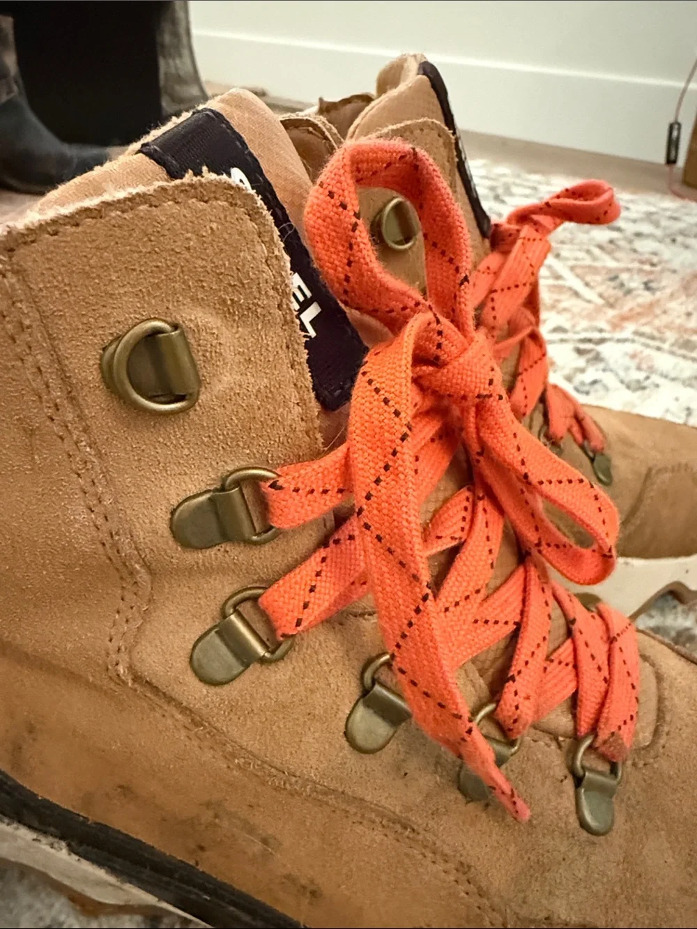 Sorel women’s Hiking Waterproof Tan Suede Boots with Orange Lace Detail 8.5
